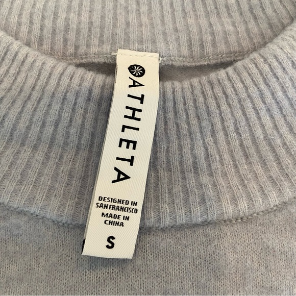 Athleta Hawthorne Crew Neck Extra Fine Merino Wool Sweater Light Blue Size Small - Picture 10 of 12